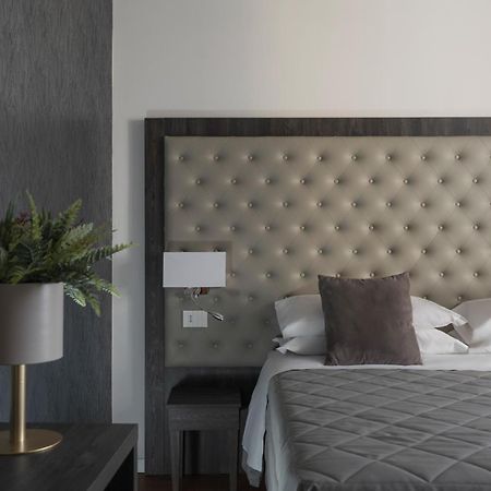 Re Enzo Suites Bologna Esterno foto