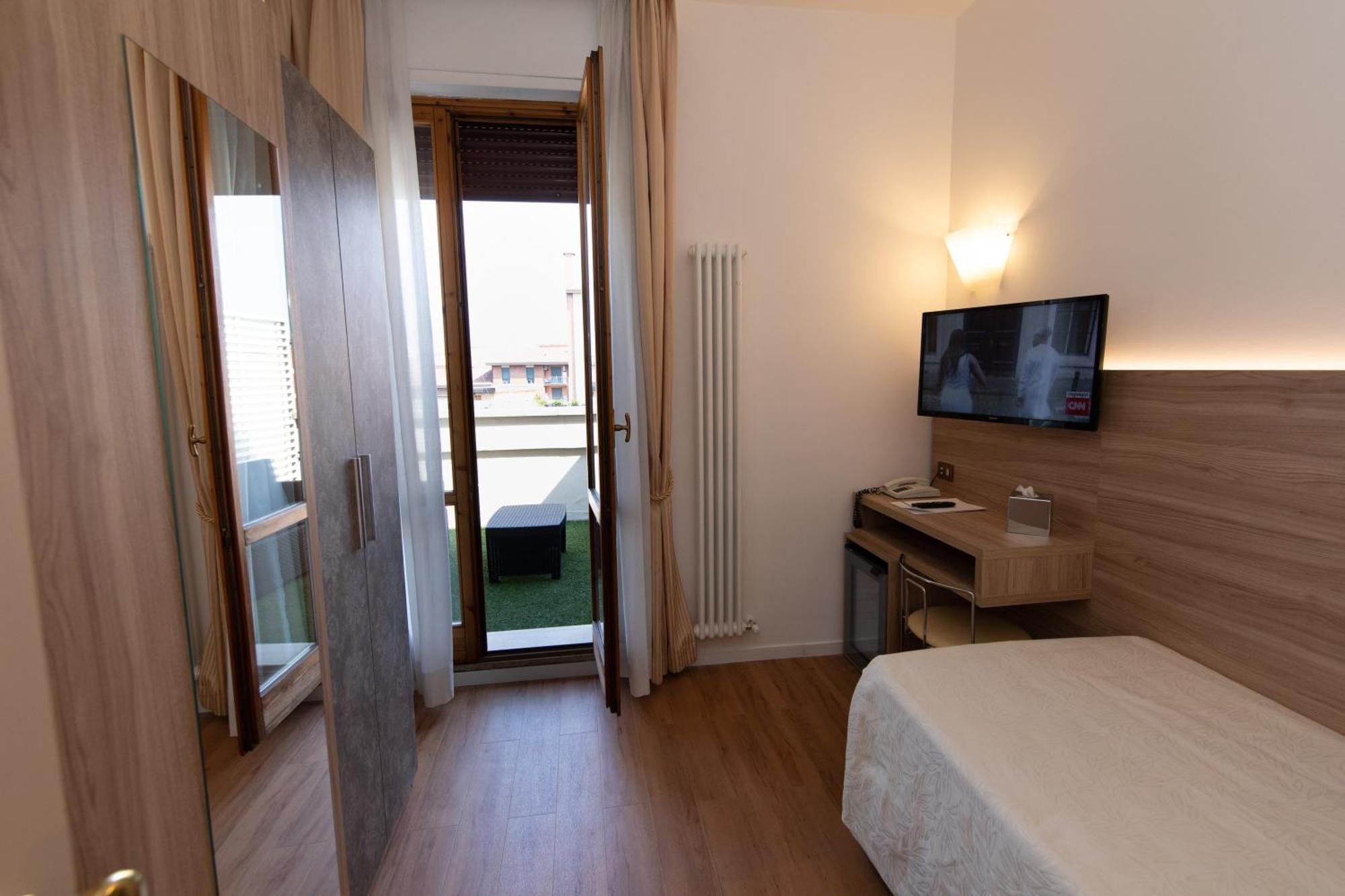 Re Enzo Suites Bologna Esterno foto
