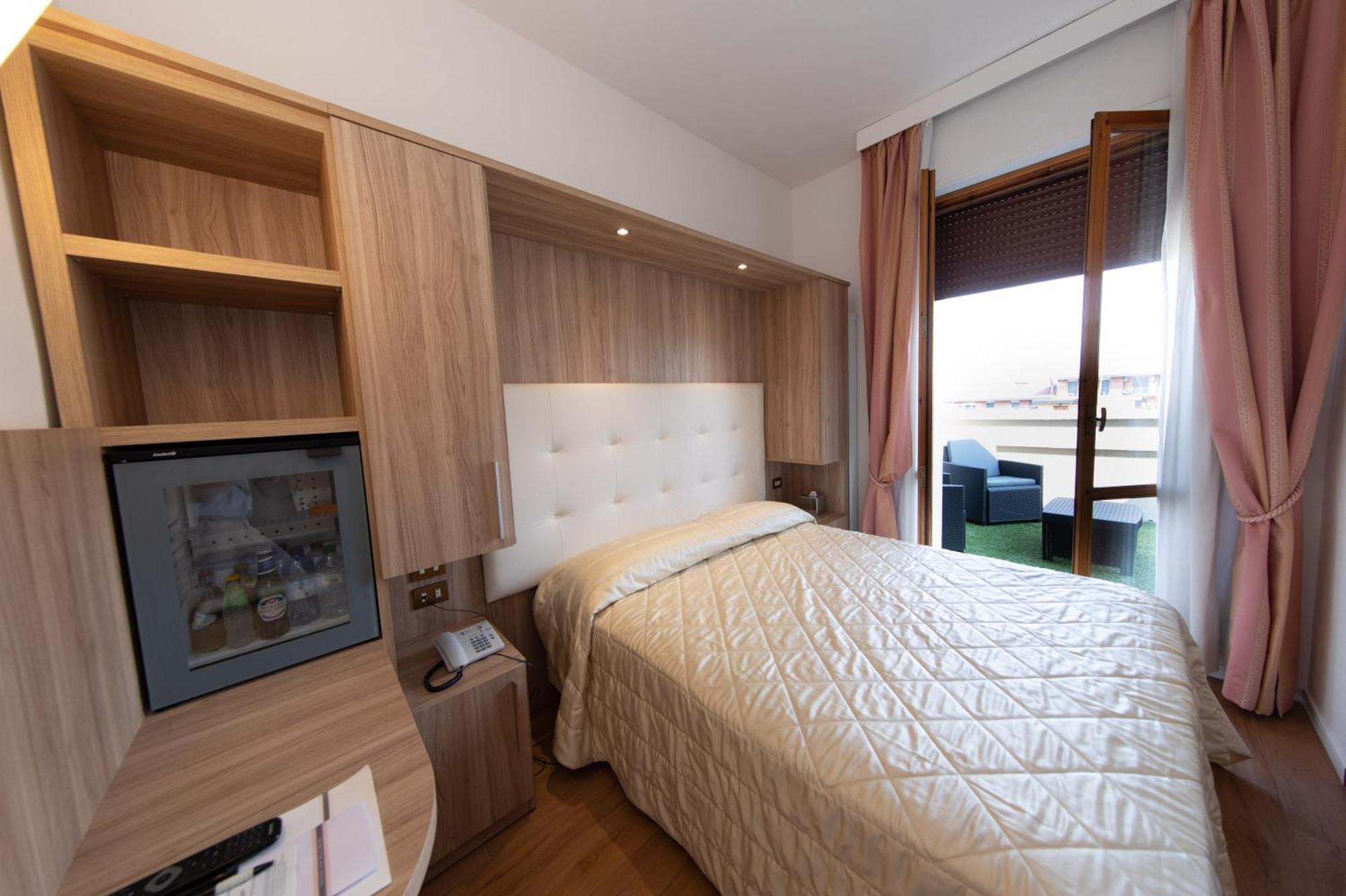 Re Enzo Suites Bologna Esterno foto